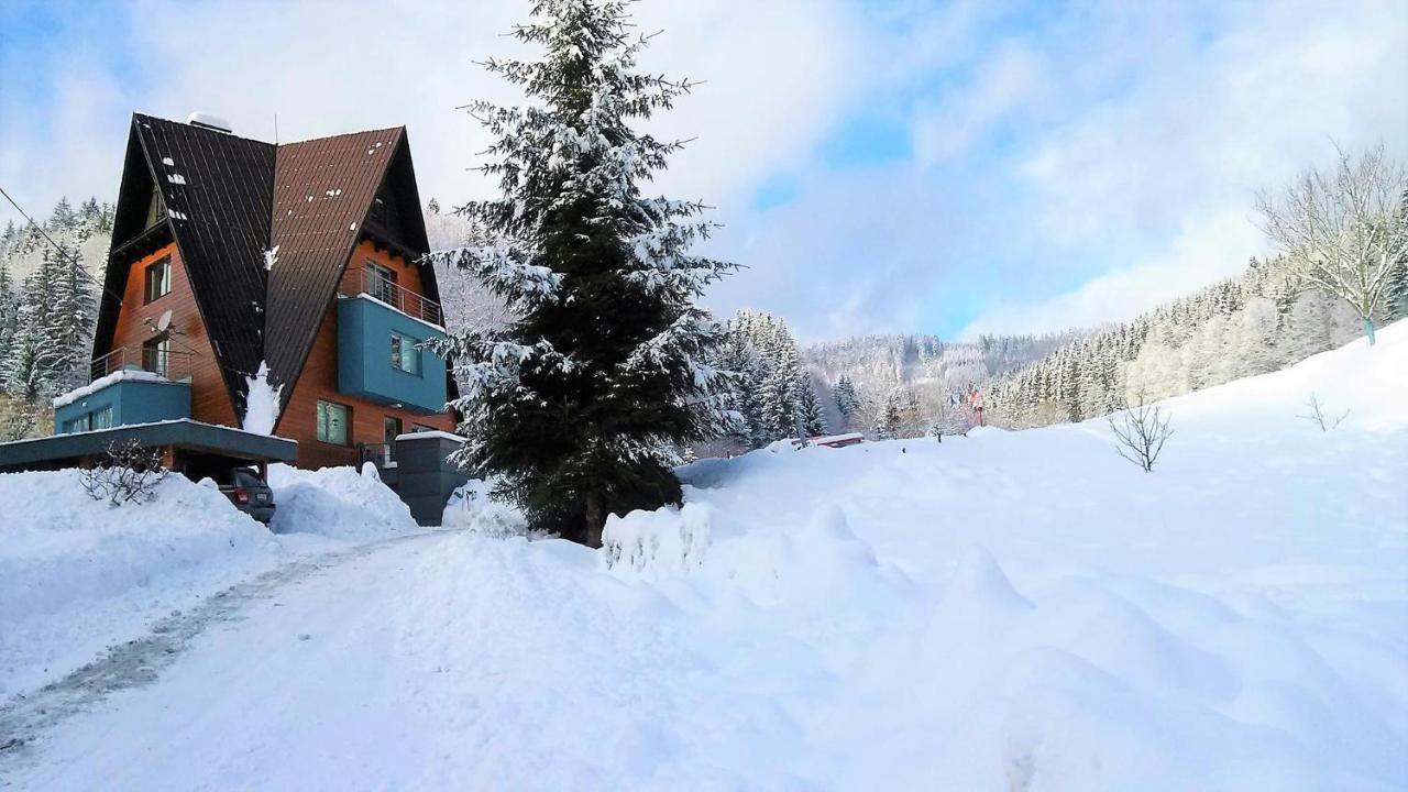 Vila Anna Wellness Halenkov Exteriör bild